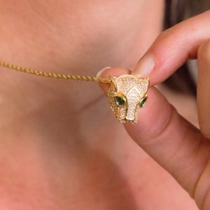 Conjunto de Brinco e Colar Cordão Baiano com Pingente de Tigre Cravejado de Zircônias