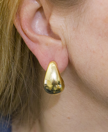 Brinco Gota Banhado a Ouro 18k