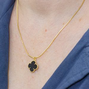 Colar Van Cleef Quatro Folhas Preto em Corrente Rabo de Rato