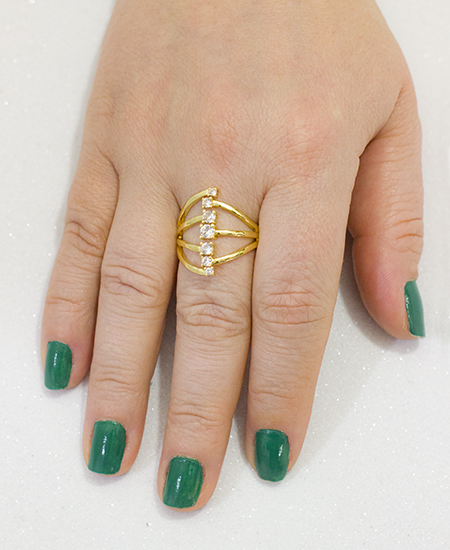 Anel Banhado a Ouro 18k com Zircônias Cristal