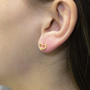 Brinco Pequeno Coração Cravejado de Zircônia