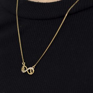 Colar de Malha Veneziana com Pingente Infinito Cravejado